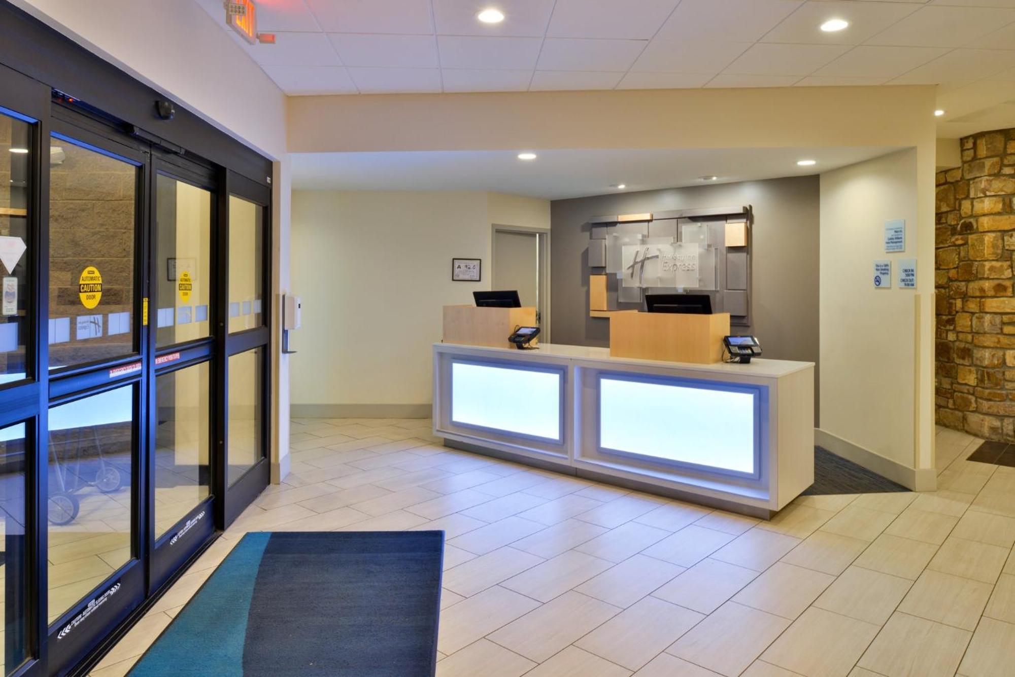 Holiday Inn Express Blowing Rock South By Ihg מראה חיצוני תמונה